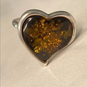 Heart-Shaped Silver and Amber Ring 925 size 5.75‎
